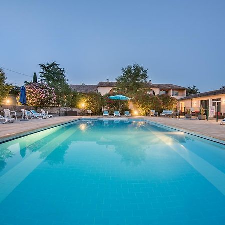 Le Clos Des Bruyeres Vallon-Pont-dʼArc Exteriör bild